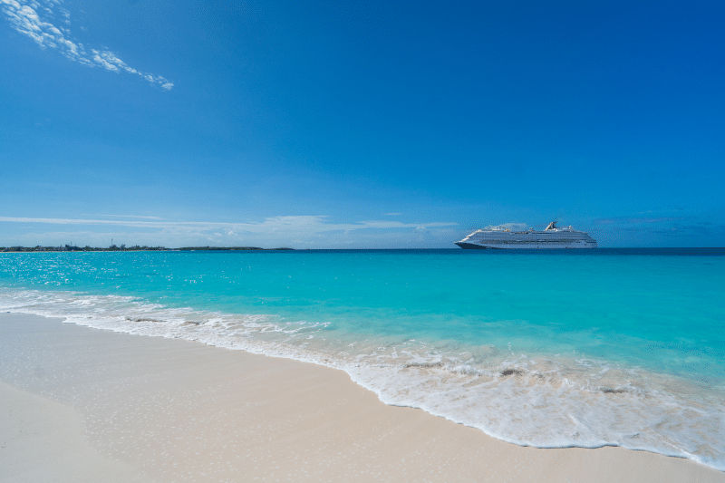 Ontdek de prachtige bestemmingen in de Caribbean en Bahama's met Carnival Festivale!