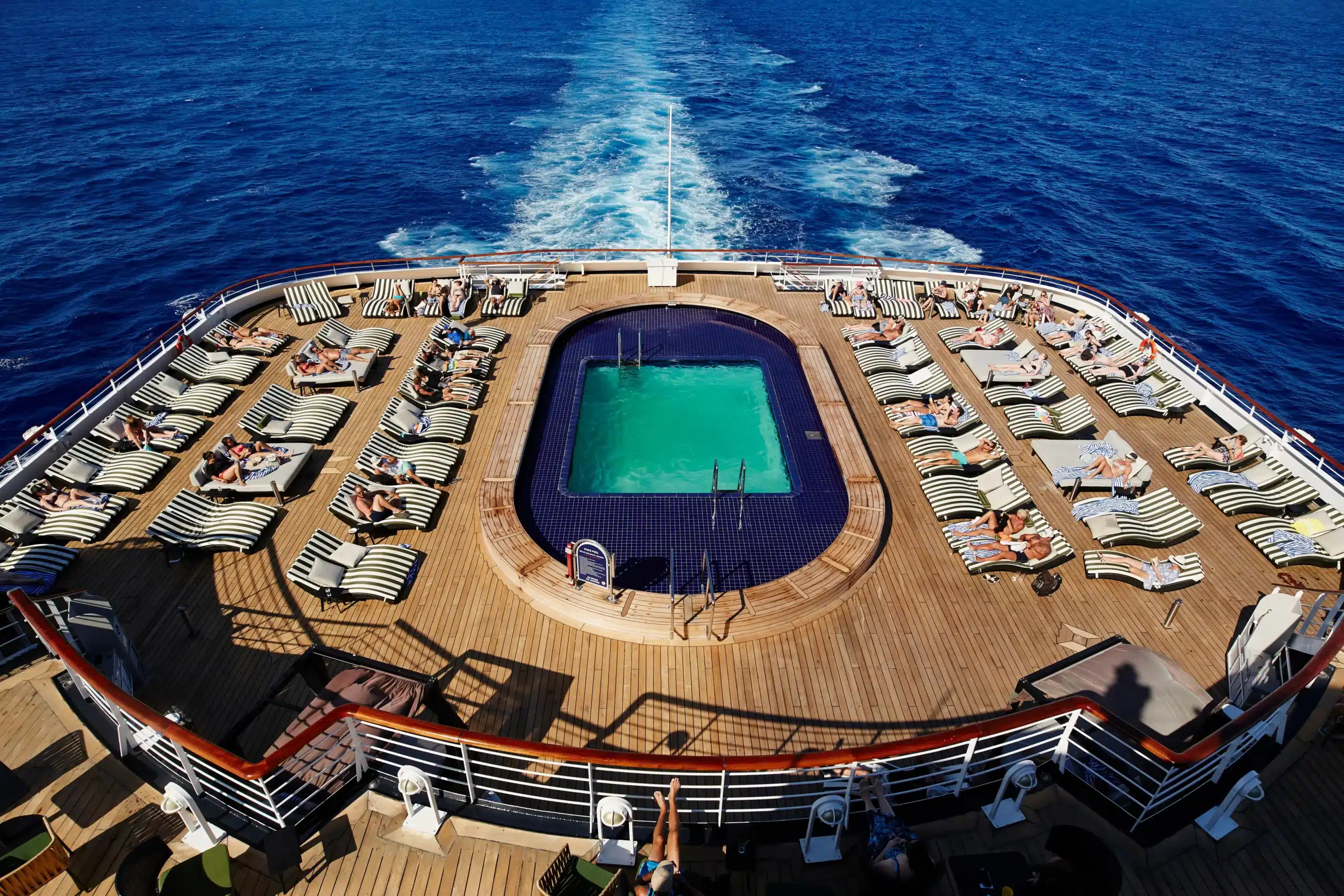 Ontdek de middelgrote schepen van Celestyal Cruises!